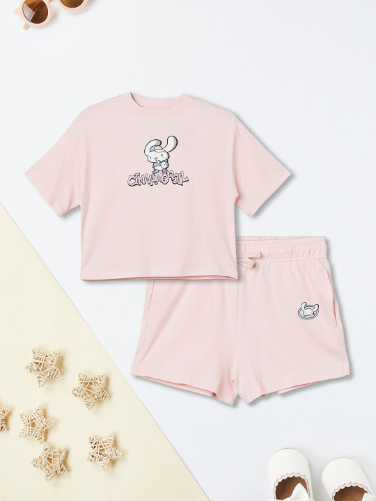 max Girls Printed T-shirt with Shorts