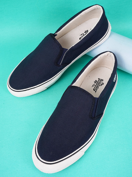 Roadster The Lifestyle Co Women Everyday Round Toe Sneakers