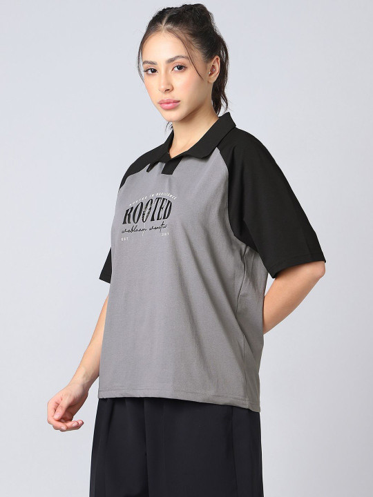 Technosport Women Typography Colourblocked Polo Collar T-shirt
