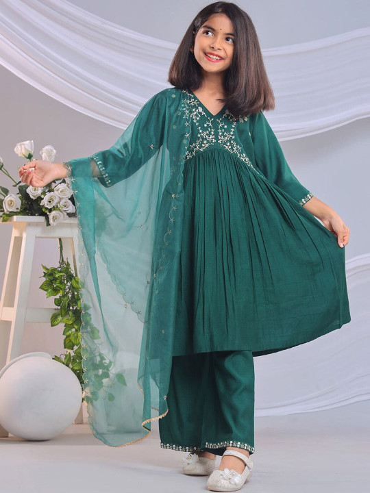 Lilots Girls Ethnic Motifs Embroidered Empire Thread Work Kurta with Palazzos & With Dupatta