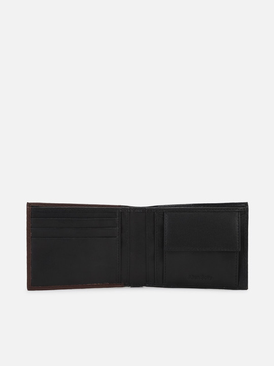 men black & brown textured leather two fold wallet