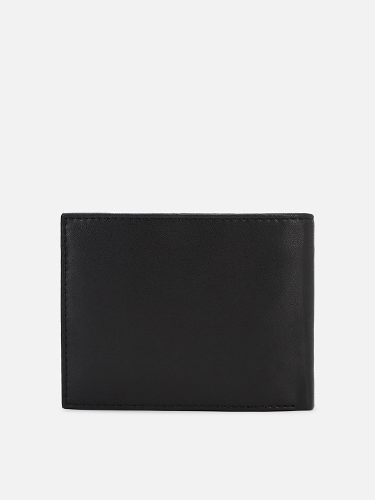 men black & brown textured leather two fold wallet