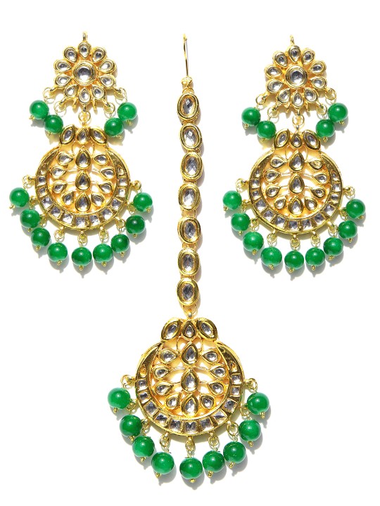 Green Gold-Plated Handcrafted Kundan Stone-Studded Jewellery Set