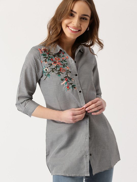 Women Black & White Regular Fit Checked Longline Casual Shirt XS