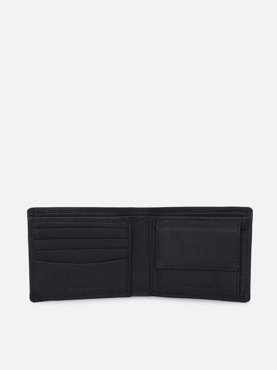 men black leather two fold wallet