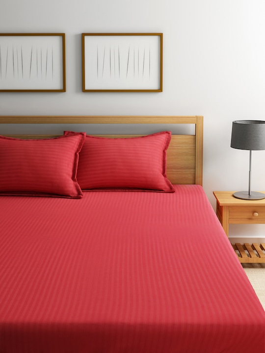 Mark Home Red 300 TC Fine Cotton Double Bedsheet With 2 Pillow Covers