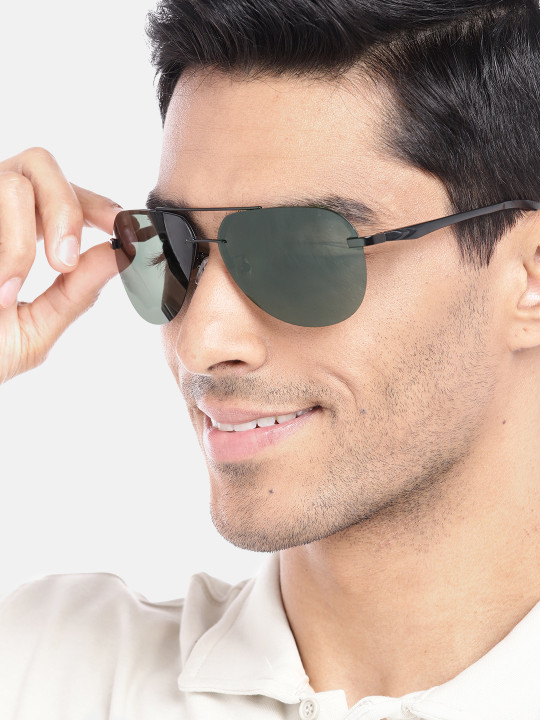 Carlton London Premium Men Aviator Sunglasses With Polarised & UV Protected Lens CLSM105