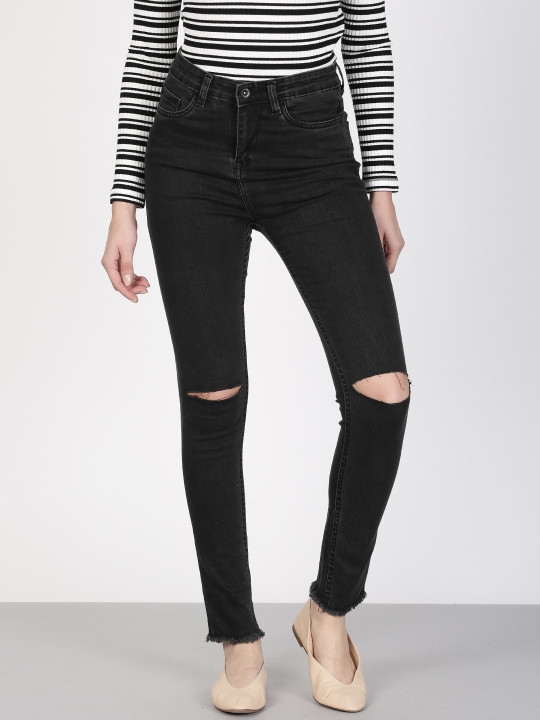 Women Charcoal Grey Regular Fit Mid-Rise Slash Knees Stretchable Jeans 32