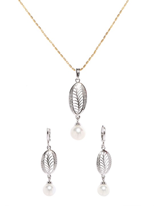 Women Silver-Toned Stone-Studded Jewellery Set
