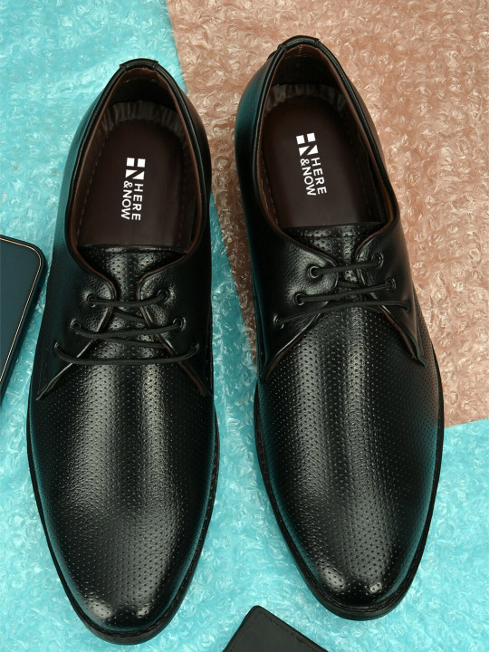 HERE&NOW Men Black Textured Formal Derbys