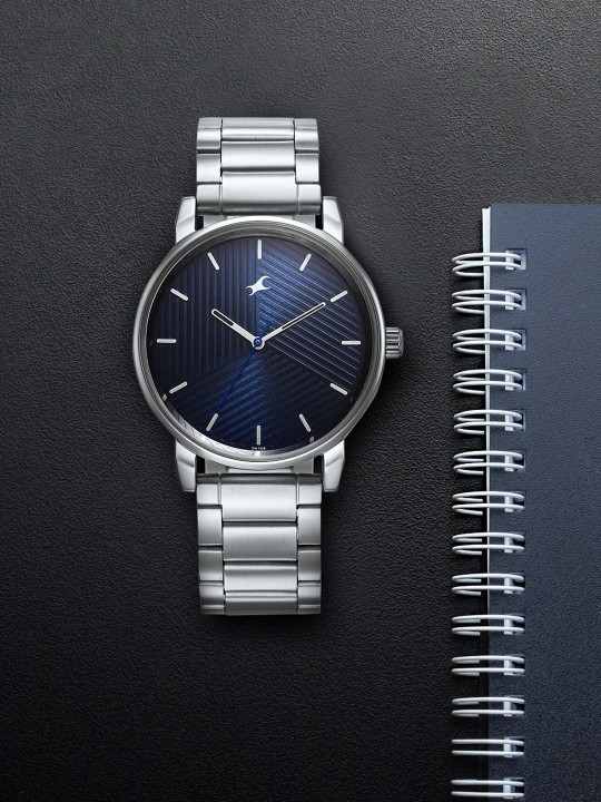 Men Bracelet Style Straps Analogue Watch 3278SM03 deal from myntra