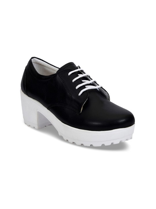 Meriggiare Women Black Solid Heeled Boots 36