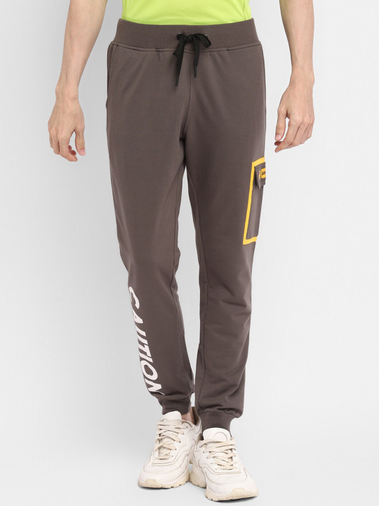 Alan Jones Men Typography Printed Slim-Fit Joggers
