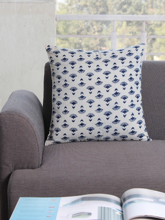 Off-White Set of Single Ethnic Motifs Square Cushion Covers