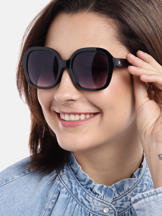 Women Oversized Sunglasses with UV Protected Lens - CLSW179