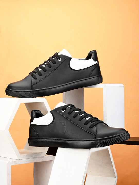 Roadster The Lifestyle Co. Men Textured Sneakers