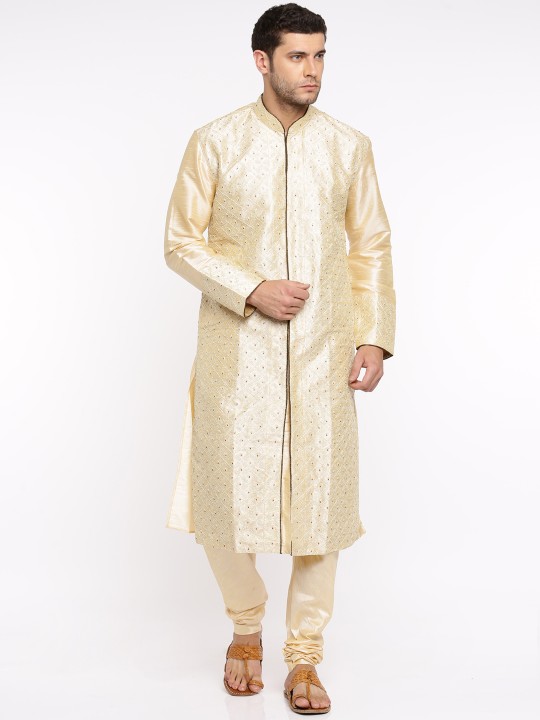 Men Cream-Coloured Embroidered Kurta with Churidar XS
