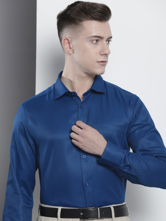 The Indian Garage Co. X Luxe Men Solid Slim Fit Opaque Formal Shirt