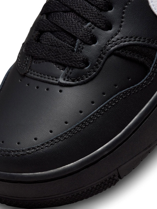 nike women gamma force sneakers