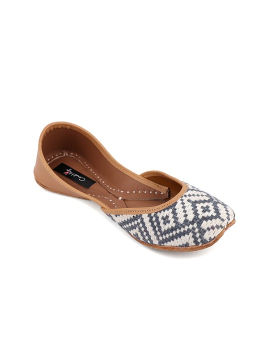 Women White And Grey Woven Design Canvas Mojaris 35
