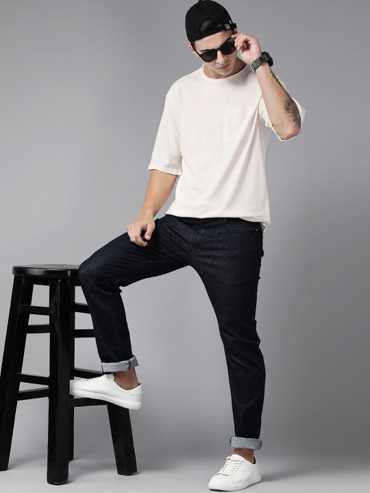 Roadster Men Solid T-shirt