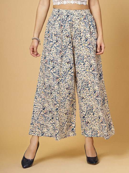 Pistaa Women Floral Printed Cotton Flared Palazzos