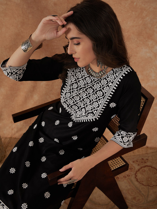 Sangria Ethnic Motifs Embroidered Thread Work Pure Cotton Straight Kurta With Trouser