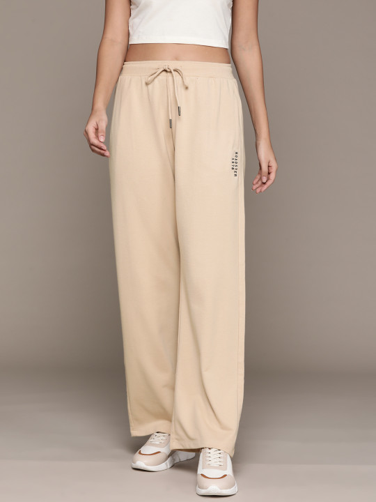 Roadster Women Solid Regular Fit Track Pants