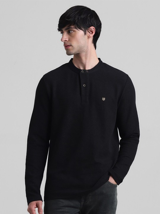 Henley Neck Slim Fit T-shirt deal from myntra