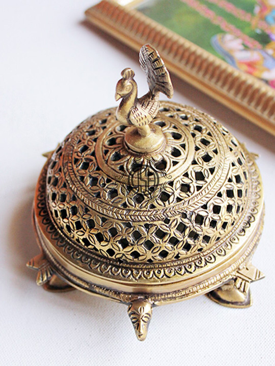 DSH Crafting Your Curiosity Brass Easy to Clean Durga Puja Dhoop Dani