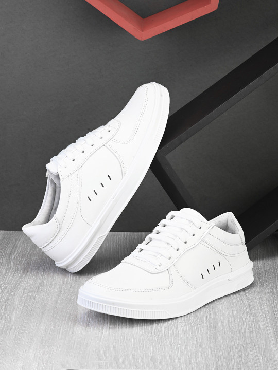 Roadster The Lifestyle Co. Men White Lace-Up Lightweight Sneakers