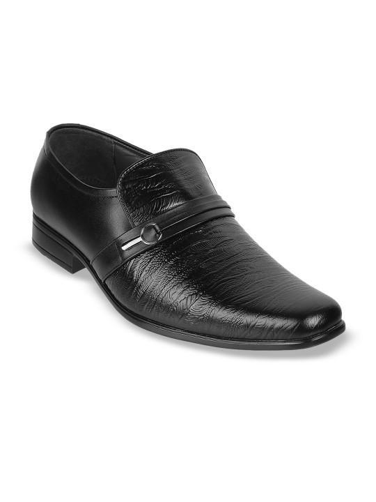 Mochi Men Textured Leather Formal Loafers