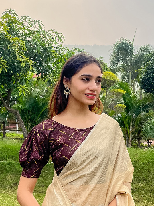 Bindigasm's Advi Floral Woven Design Puff Sleeves Jacquard Stretchable Saree Blouse