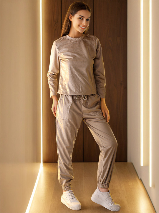 Freehand by The Indian Garage Co Round Neck T-shirt With Joggers