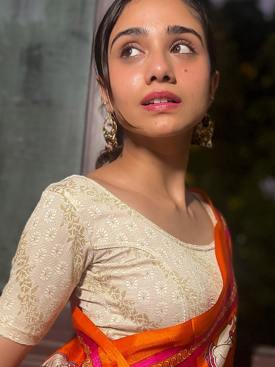 Bindigasm's Advi Woven Design Zari Banarasi Stretchable Readymade Saree Blouse