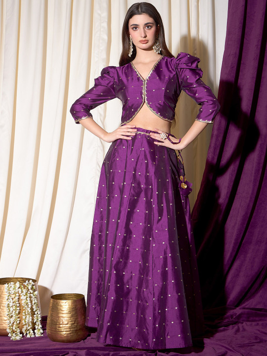 indo street Embellished V-Neck Top With Skirt