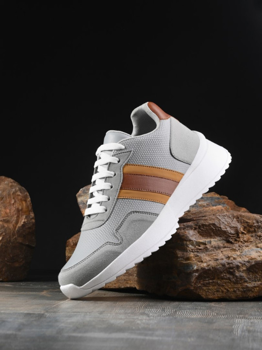 Roadster The Lifestyle Co Men Colorblocked Casual Sneakers