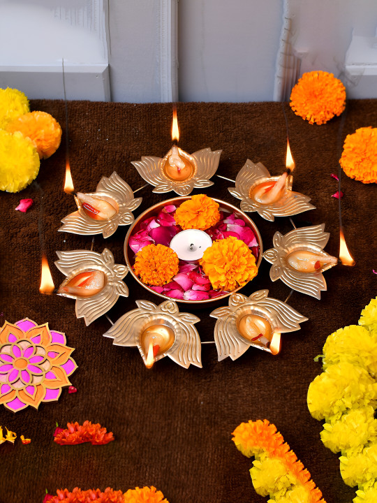 CraftVatika Flower Metal Easy to Clean Diwali Diyas