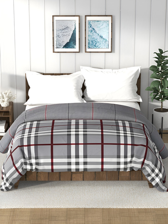 Nautica Bristol Grey & White Checked AC Room 150 GSM Double Bed Comforter