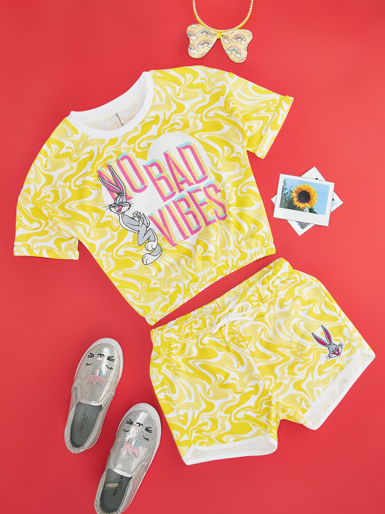 Pantaloons Junior Girls Printed Pure Cotton T-shirt with Shorts