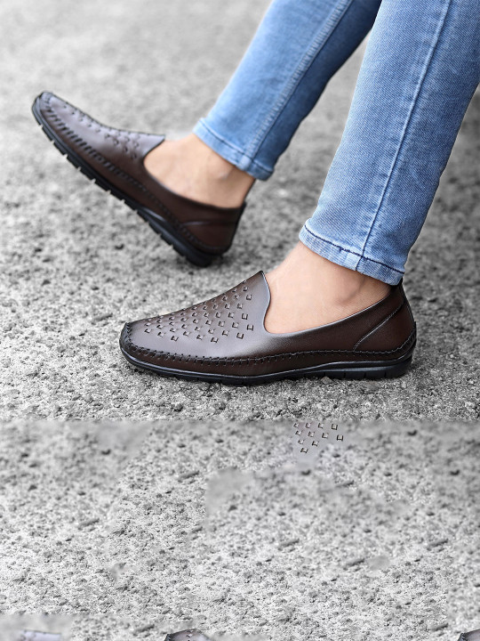 aadi Men Textured Round Toe Lightweight Loafers