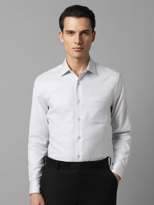 Louis Philippe Classic Fit Striped Fit Spread Collar Formal Shirt
