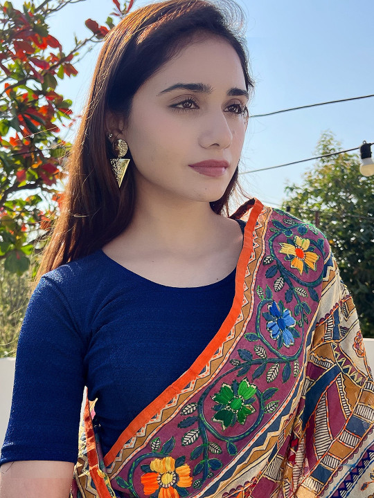 Bindigasm's Advi Woven Design Stretchable Jacquard Saree Blouse