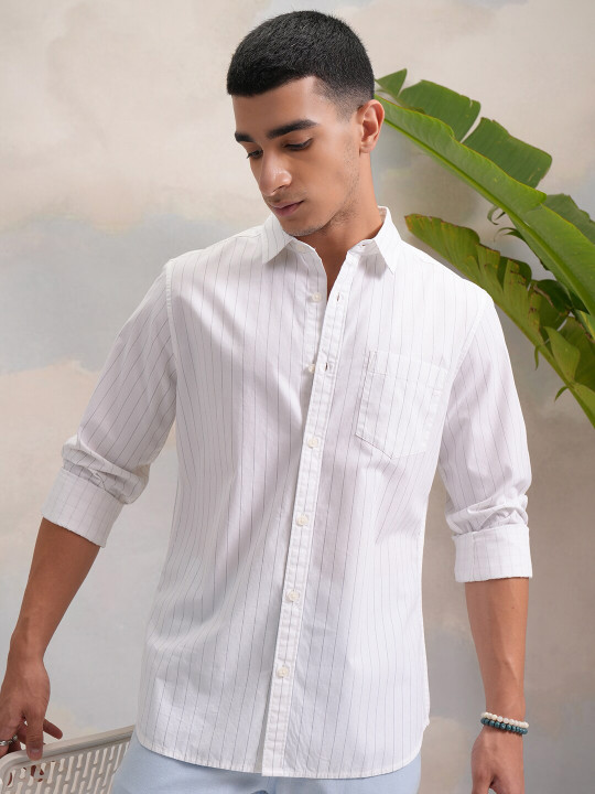 HIGHLANDER White Regular Fit Vertical Striped Casual Shirt