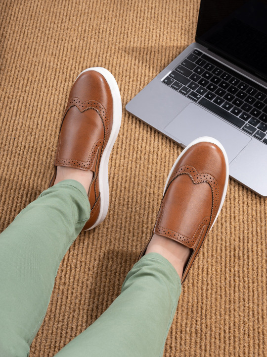 DressBerry Tan Brown Women Round Toe Lightweight Slip-On Sneakers