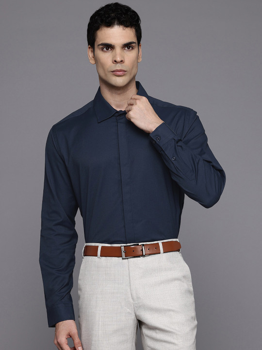 Burton Men Slim Fit Opaque Formal Shirt