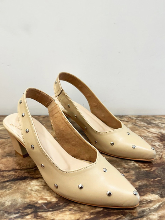 Bowtoes Embellished Block Heeled Pumps