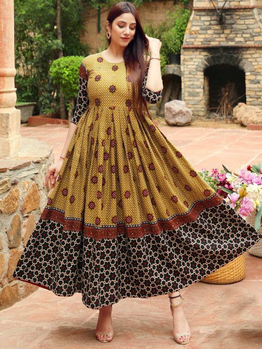 SAK JAIPUR Ethnic Motifs Printed Cotton Anarkali Kurta