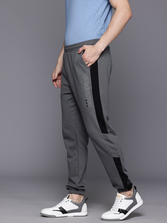 HRX by Hrithik Roshan Men Regular Fit Lifestyle Joggers