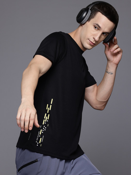 HRX by Hrithik Roshan Men Typography Printed T-shirt